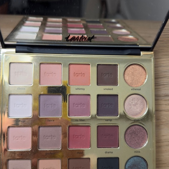 Tarte Tarteist Pro Eyeshadow Palette - Picture 3 of 4